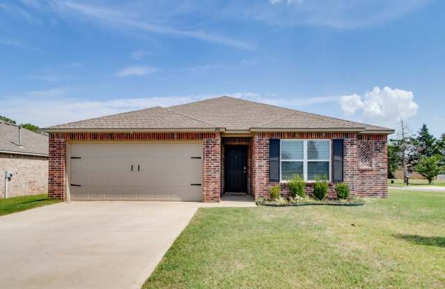 Newer four bed home in Edmond schools photos photos