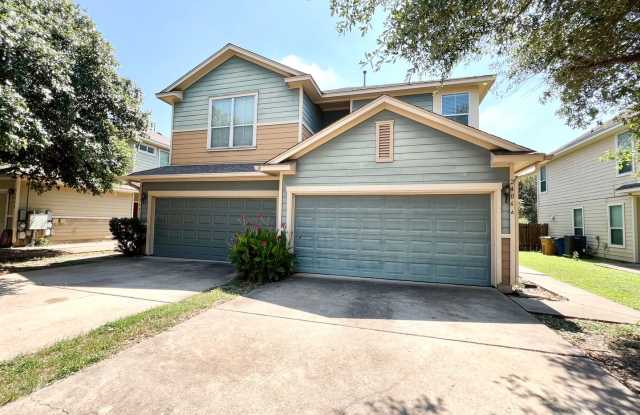Austin 4 bedroom, 2.5 bath duplex for lease Gallery 4