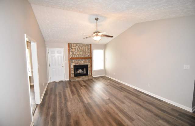 Well Maintained Single Family Home- Coming Soon-3 Bedroom and 2 Bath Home- Robinwood Gallery 4