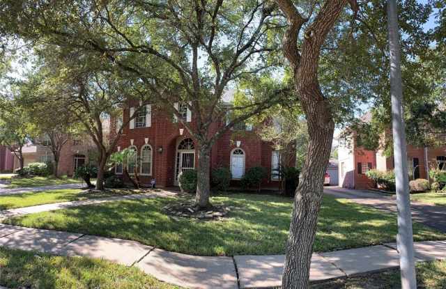 13306 NE Golden Field Drive Gallery 3