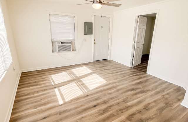 1720 North Golden Avenue Gallery 3