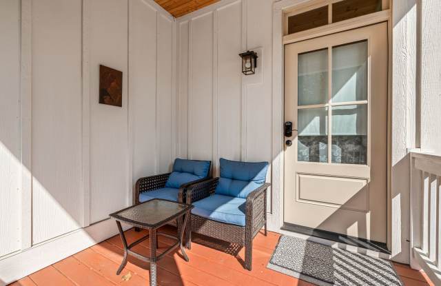 Modern 3-Bedroom Home in Rangeley Cottages Gallery 4