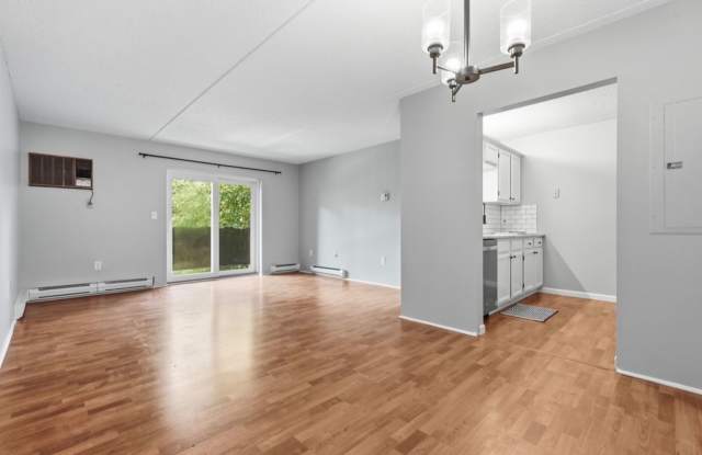 Condo-HOLYOKE Gallery 4