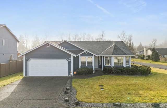 Beautiful 3-Bedroom, 2-Bath Home on a Corner Lot in Spanaway photos photos