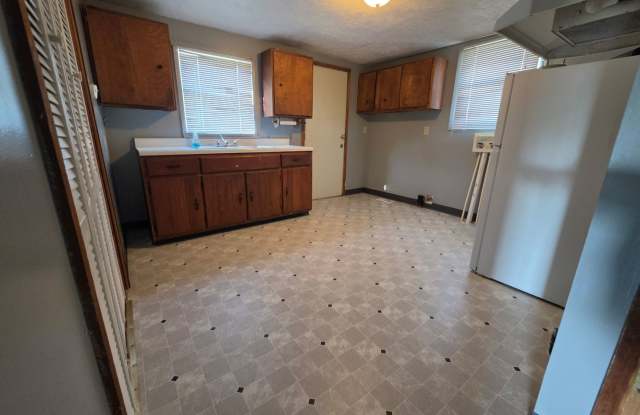 2 bedroom, 1 bath house Gallery 1