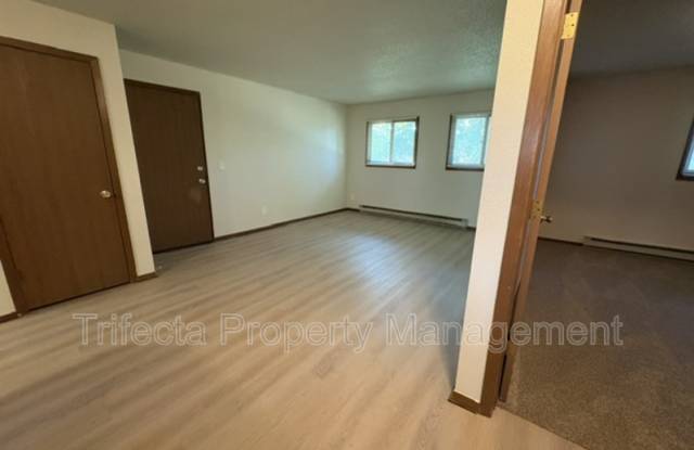 4957 Basswood Drive Gallery 4