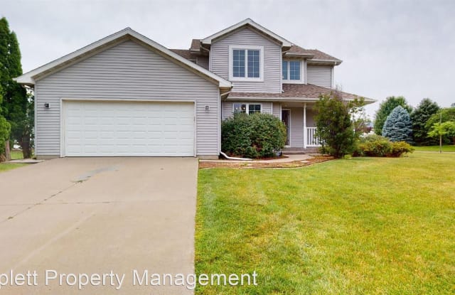 5218 Cervantes Dr - 5218 Cervantes Drive, Ames, IA 50014