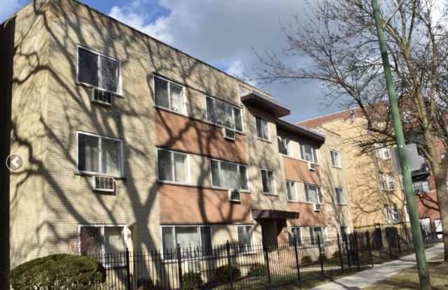 2520 W Berwyn Avenue photos photos