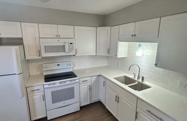 3379 Division Ave SW photos photos
