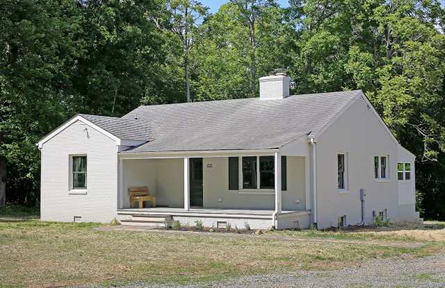Updated Keswick Cottage on Over 7 Acres photos photos