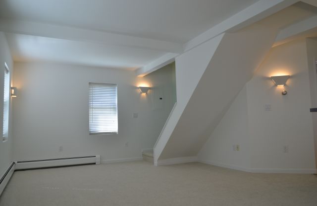 18 Berrian Place Gallery 4