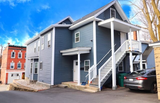 102 Myrtle Avenue - 102 Myrtle Avenue, Fitchburg, MA 01420
