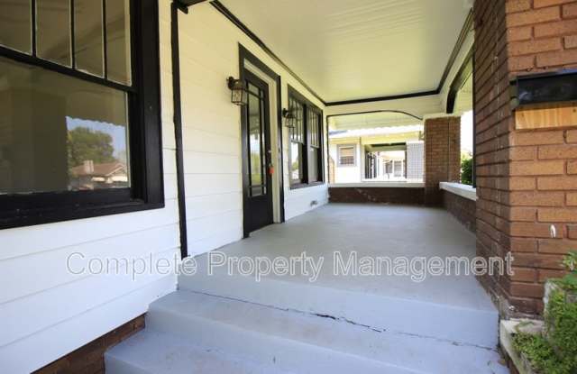 1629 Woodland Avenue Southwest Gallery 2