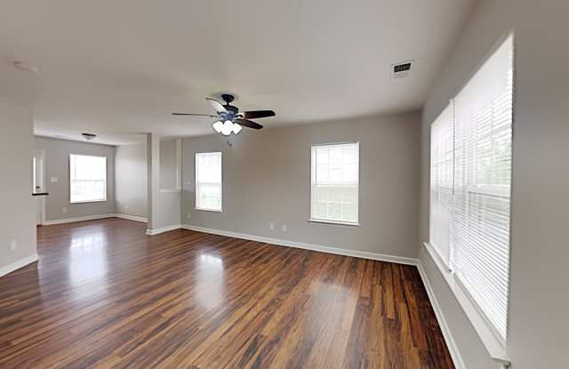 505 Glencroft Drive Gallery 4