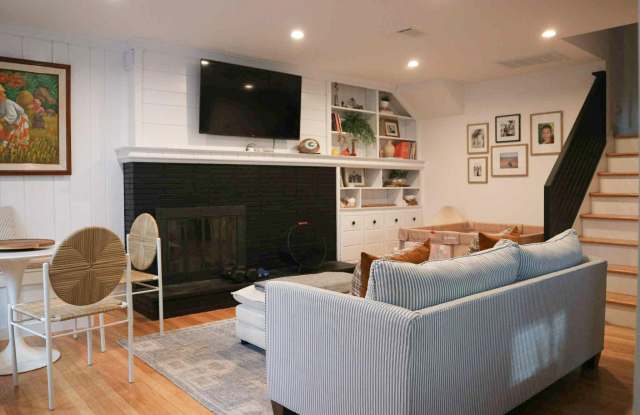 1109 Trenton Avenue photos photos