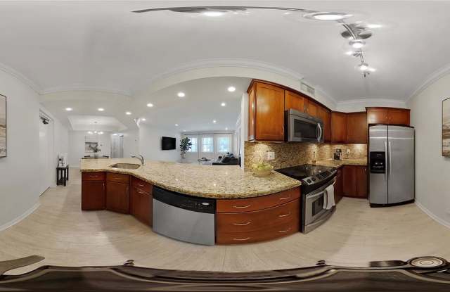 615 Northeast 12th Avenue photos photos