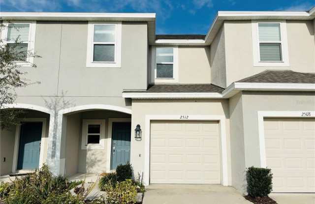 2512 PARAVANE WAY photos photos