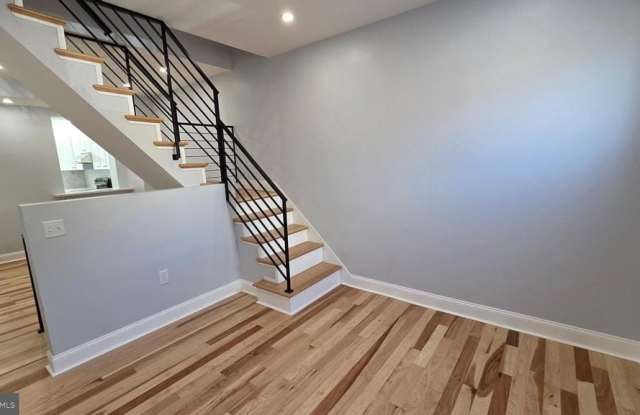 1810 E ALBERT STREET Gallery 2