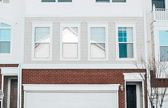 Beautiful 3 Bed 3.5 Bath Interior Townhome In Much Sought After Blooms Mill - 8121 Hard Shale Road, Yorkshire, VA 20111
