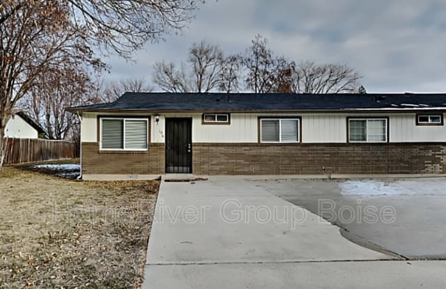 106 N Homedale Ave photos photos