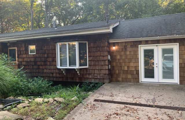 110 Nelson Avenue - 110 Nelson Avenue, Marietta, OH 45750