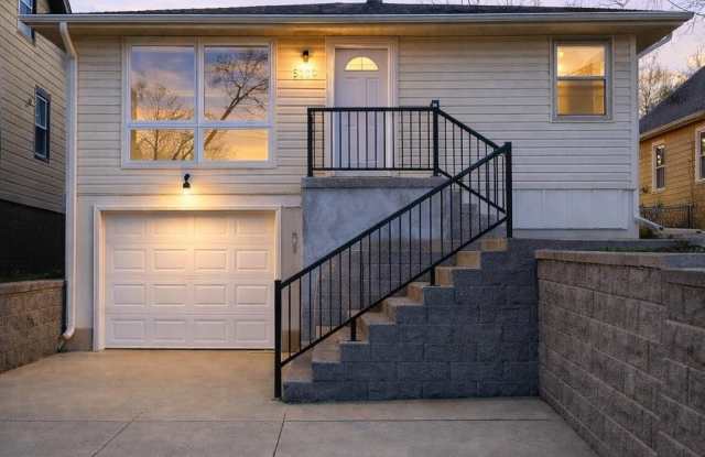 5119 Pratt Street photos photos