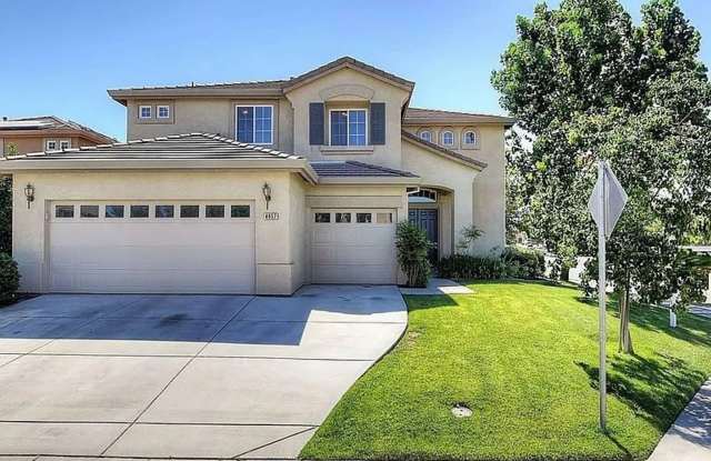 Huge 4 bedroom 4 bathroom photos photos