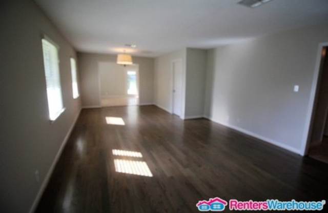 10014 Cliffwood Drive Gallery 3