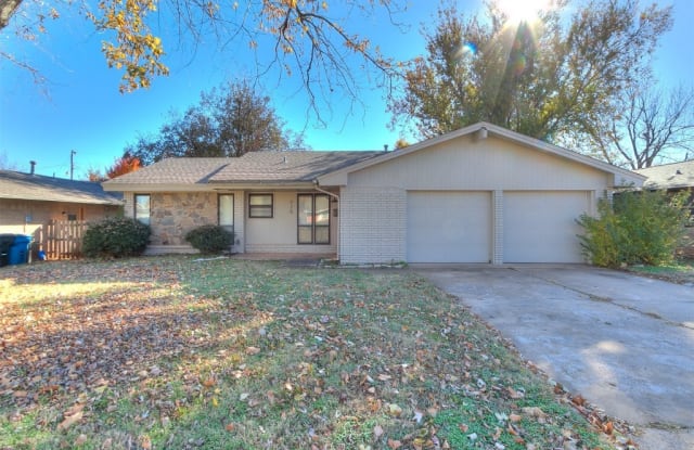 716 E 26th Street - 716 East 26th Street, Edmond, OK 73013