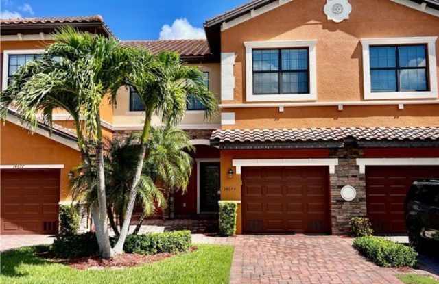 14679 Summer Rose Way - 14679 Summer Rose Way, Cypress Lake, FL 33919