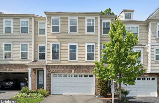 10290 GREENSPIRE DRIVE photos photos