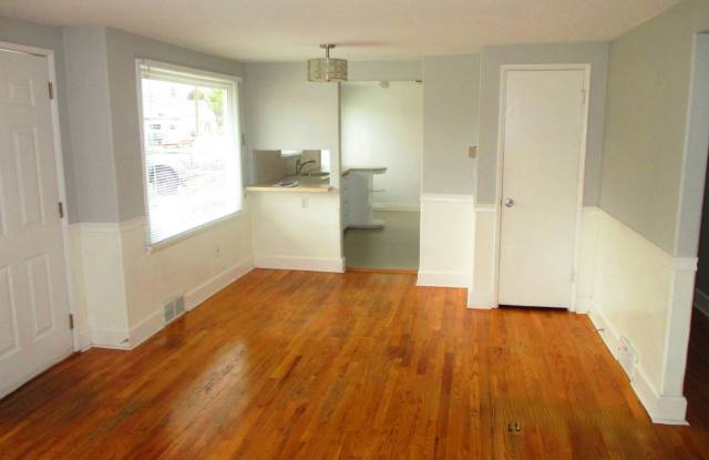 3 Bedrooms | 1 Bath | 1,000 sq ft | $2,295.00 per month | Available 11/13/26 Gallery 3