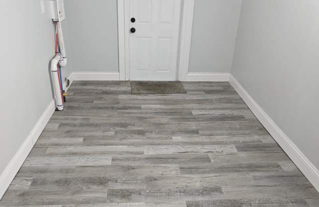 206 Maple Avenue photos photos