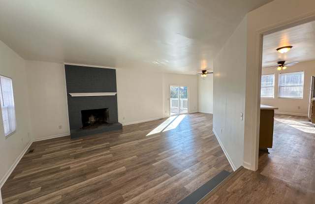 4933 Lailwood Circle Gallery 4