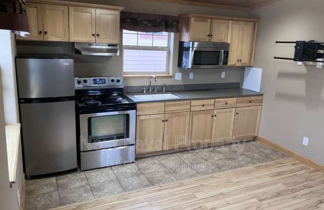 44 Davis Court - 2 photos photos