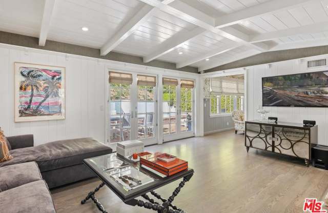 3715 WOODCLIFF Road Gallery 4