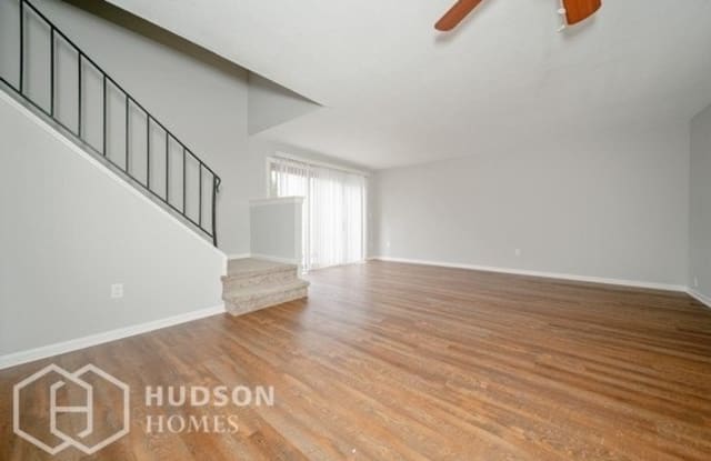 111 Fiddler Green Road Gallery 3