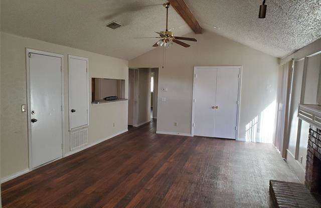 12037 Leisure Way Gallery 4