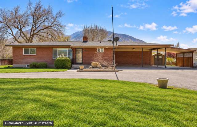 2710 E Canyon Road Gallery 1