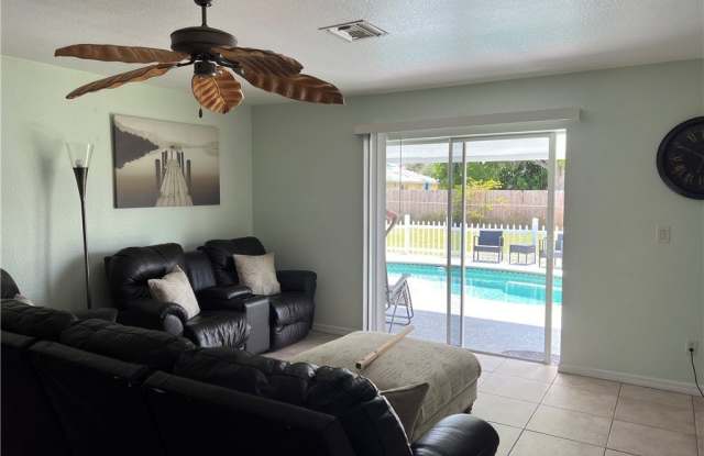 1333 SE 8th Avenue unit: 1401 photos photos