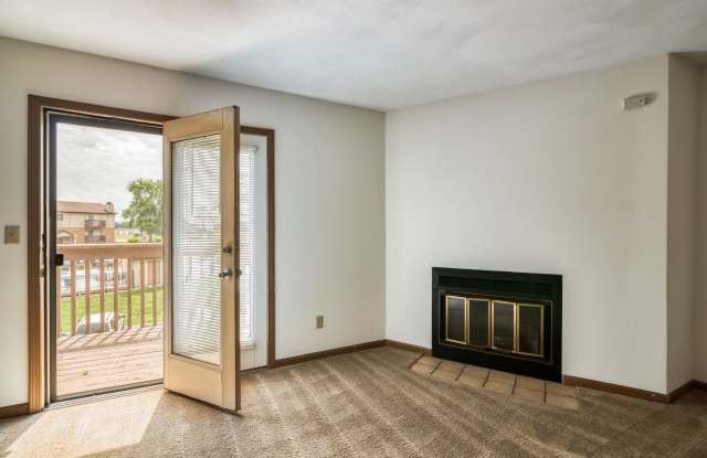 Lake Christine Village Apartments Gallery 3