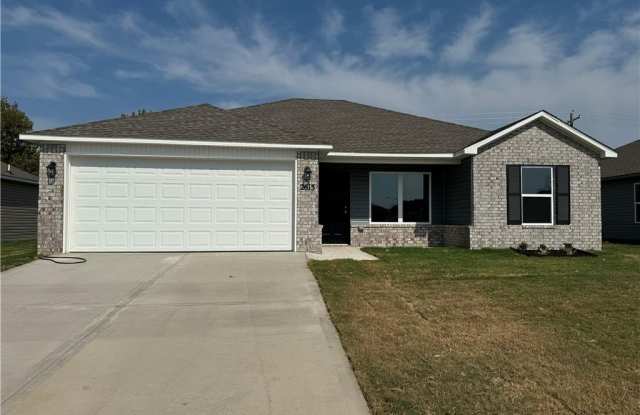 2613  S Silver  ST photos photos