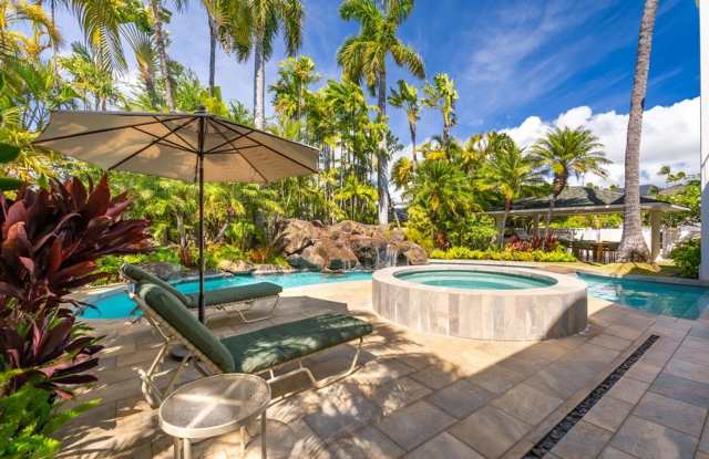 Kahala Oasis: Expansive 6BR Luxury Estate w/ Pool, Spa & Minutes to Beach Gallery 3