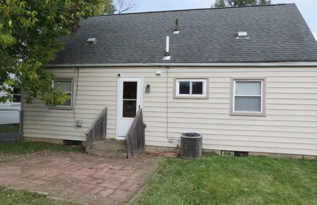 685 Savannah Drive Gallery 2