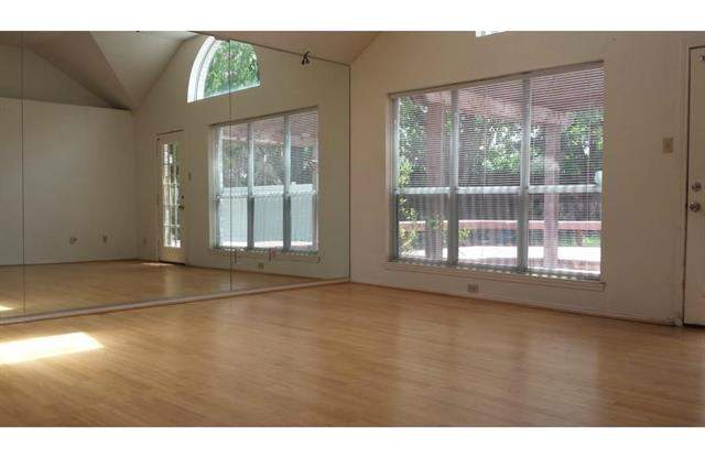 800 Edmonton Drive Gallery 2