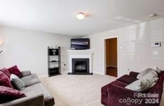 3125 Osceola Lane Gallery 2