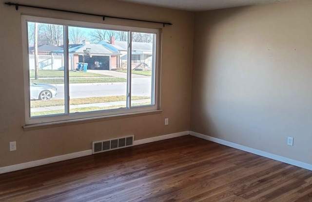 32671 Greenbriar Ave Gallery 4