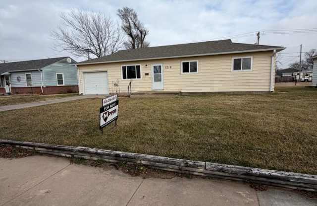 3 Bedroom, 1 Bathroom House with Garage photos photos