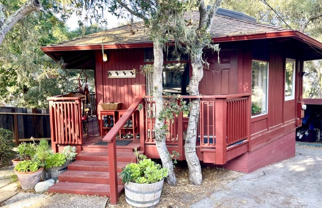 1028 Benito Avenue - 1028 Benito Avenue, Pacific Grove, CA 93950