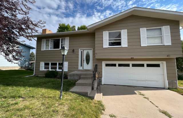 25% OFF FIRST MONTHS RENT - Beautiful 4 bed 2 bath photos photos